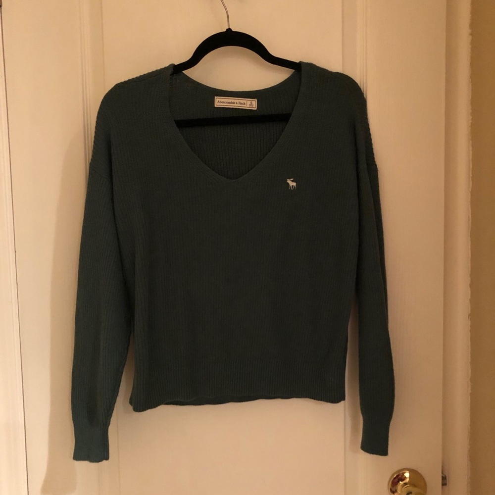 Abercrombie & Fitch Sweater